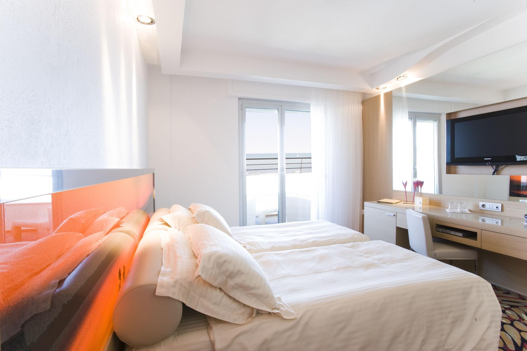 Hotel Waldorf- Premier Resort Milano Marittima Esterno foto