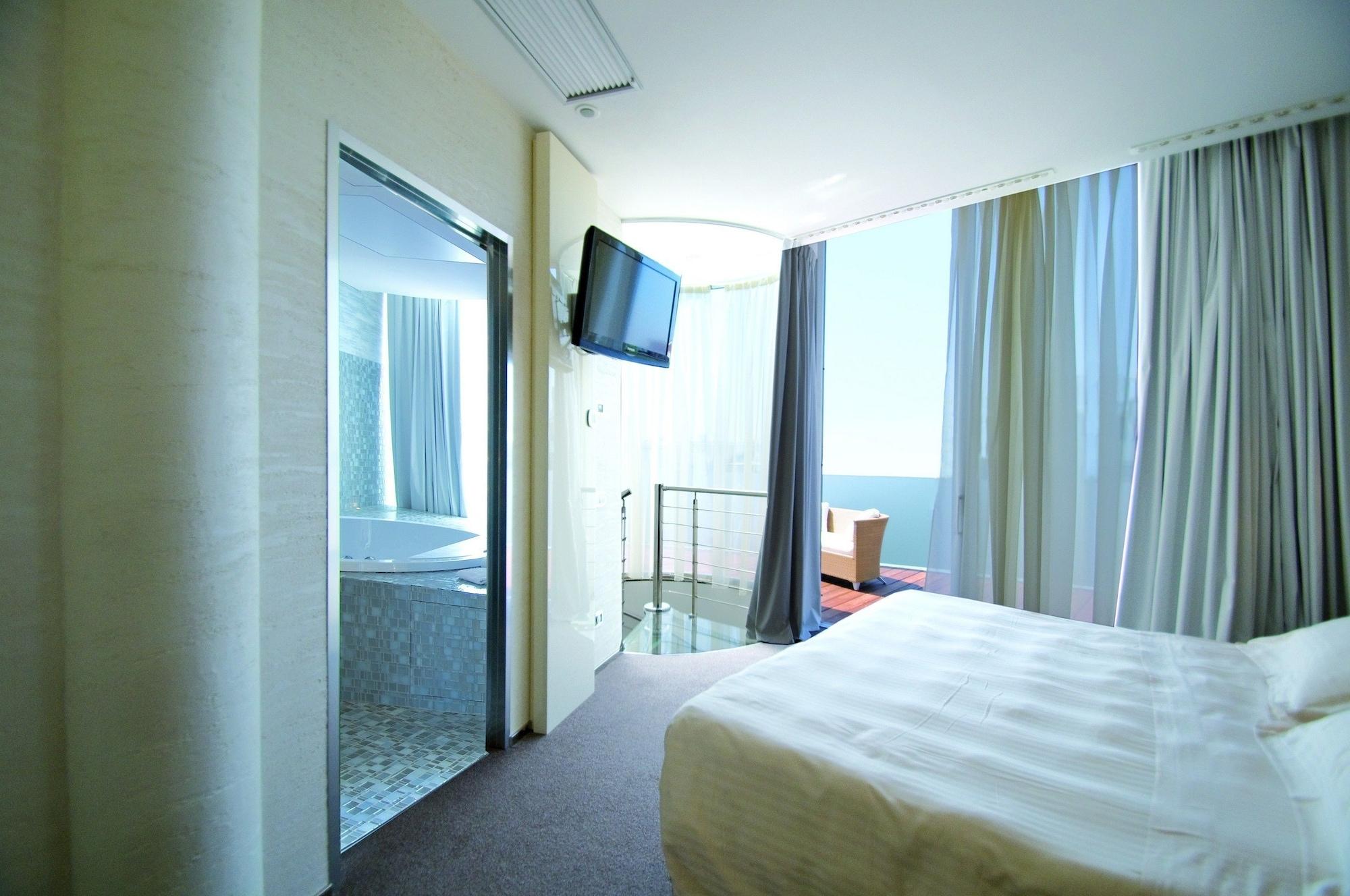Hotel Waldorf- Premier Resort Milano Marittima Esterno foto